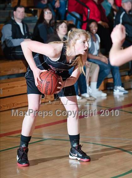 Thumbnail 3 in McKinleyville vs. St. Mary's (CIF NCS D4 Final) photogallery.
