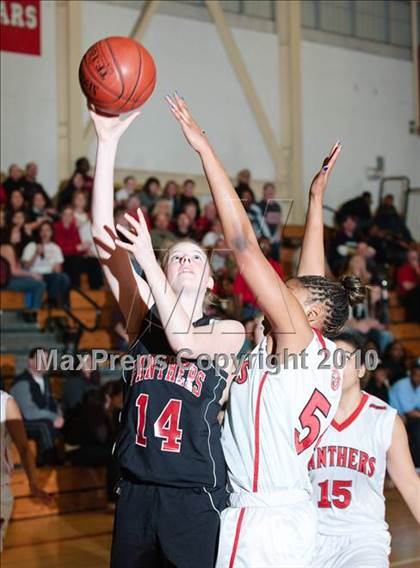 Thumbnail 1 in McKinleyville vs. St. Mary's (CIF NCS D4 Final) photogallery.