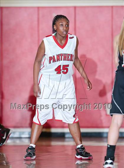 Thumbnail 3 in McKinleyville vs. St. Mary's (CIF NCS D4 Final) photogallery.