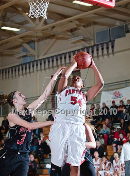 Thumbnail 2 in McKinleyville vs. St. Mary's (CIF NCS D4 Final) photogallery.