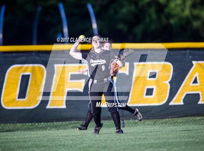 Thumbnail 1 in Loudoun Valley photogallery.