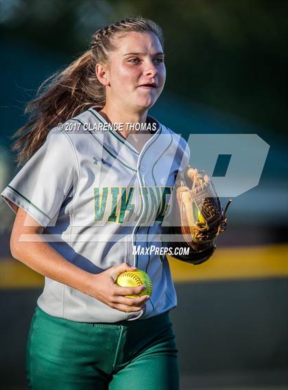 Thumbnail 1 in Loudoun Valley photogallery.