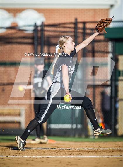 Thumbnail 1 in Loudoun Valley photogallery.