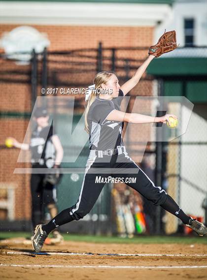 Thumbnail 2 in Loudoun Valley photogallery.