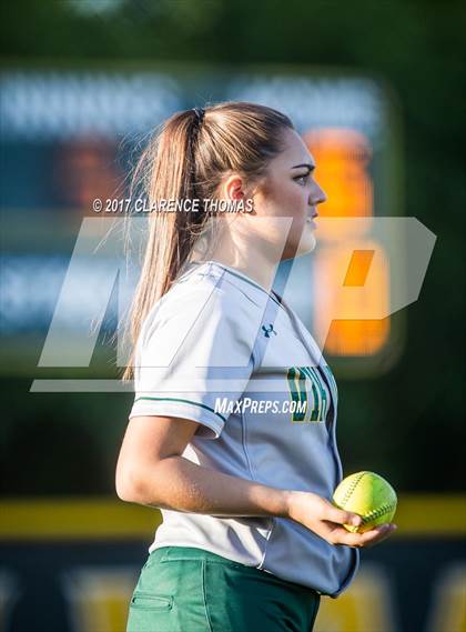 Thumbnail 3 in Loudoun Valley photogallery.