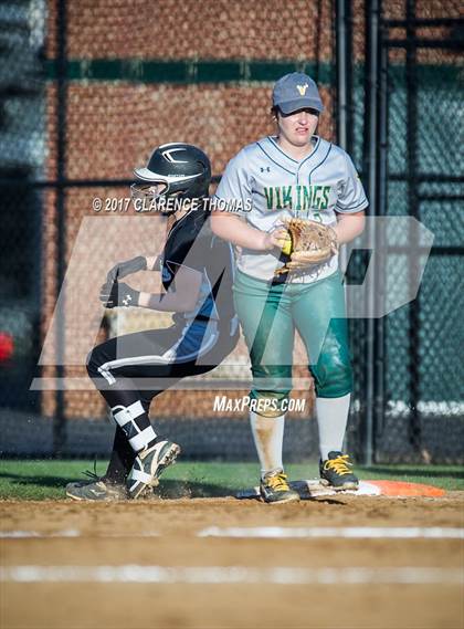 Thumbnail 2 in Loudoun Valley photogallery.
