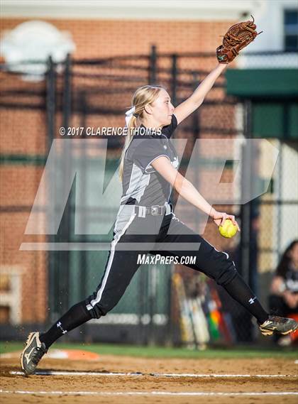 Thumbnail 3 in Loudoun Valley photogallery.