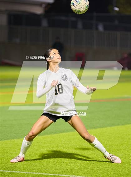 Thumbnail 1 in FR: Archbishop Mitty @ Carondelet photogallery.