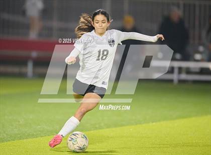 Thumbnail 3 in FR: Archbishop Mitty @ Carondelet photogallery.