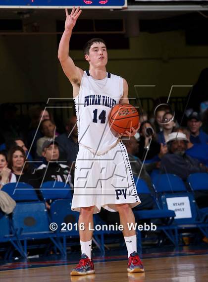 Thumbnail 2 in Blind Brook vs Putnam Valley (Section 1 Class B Semifinal) photogallery.