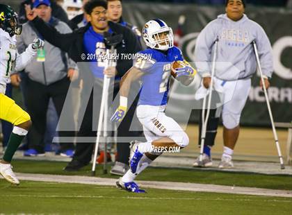 Thumbnail 2 in Cajon vs. Serra (CIF State D2-AA Final) photogallery.