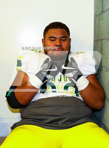 Thumbnail 1 in Cajon vs. Serra (CIF State D2-AA Final) photogallery.