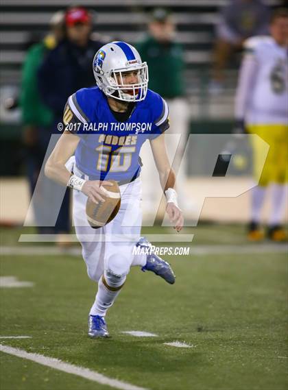 Thumbnail 3 in Cajon vs. Serra (CIF State D2-AA Final) photogallery.