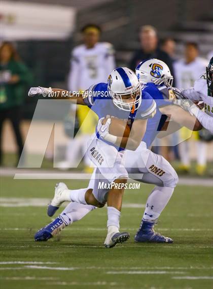 Thumbnail 2 in Cajon vs. Serra (CIF State D2-AA Final) photogallery.