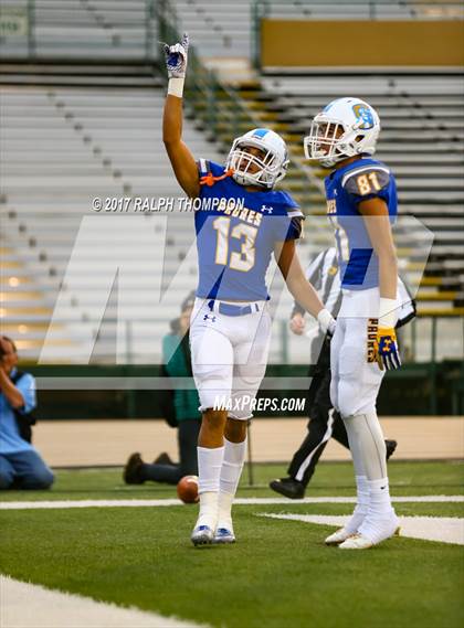 Thumbnail 2 in Cajon vs. Serra (CIF State D2-AA Final) photogallery.
