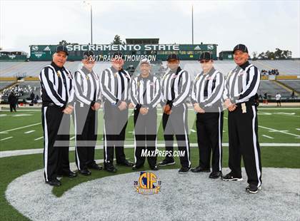 Thumbnail 3 in Cajon vs. Serra (CIF State D2-AA Final) photogallery.