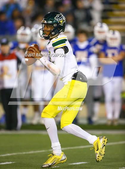Thumbnail 3 in Cajon vs. Serra (CIF State D2-AA Final) photogallery.