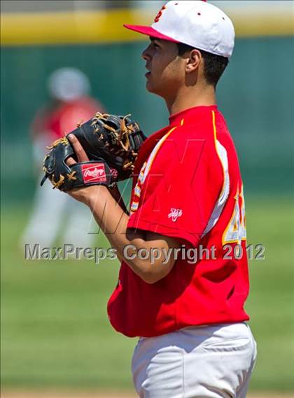 Thumbnail 3 in Canyon Springs vs. Loara photogallery.