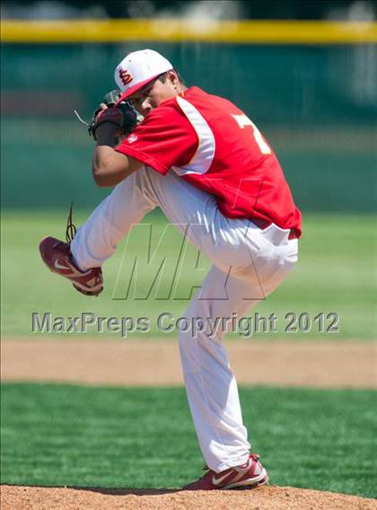 Thumbnail 3 in Canyon Springs vs. Loara photogallery.