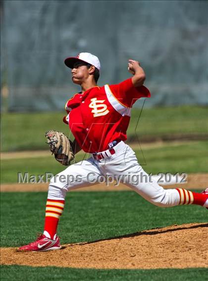 Thumbnail 1 in Canyon Springs vs. Loara photogallery.