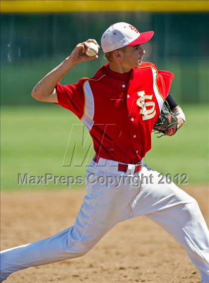 Thumbnail 3 in Canyon Springs vs. Loara photogallery.