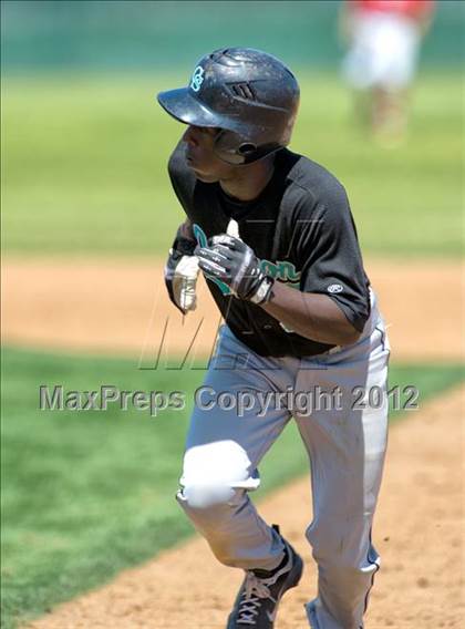 Thumbnail 2 in Canyon Springs vs. Loara photogallery.