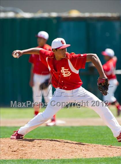 Thumbnail 1 in Canyon Springs vs. Loara photogallery.