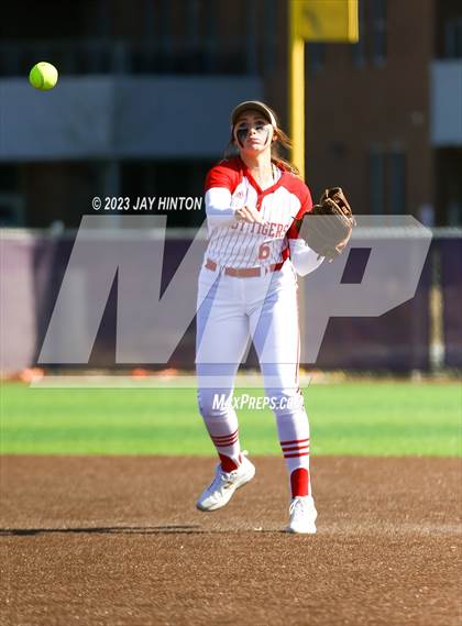 Thumbnail 2 in Liberty Christian vs Glen Rose (Godley High School) photogallery.