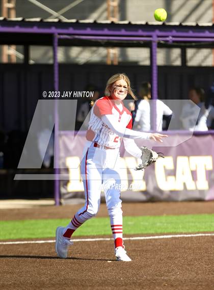 Thumbnail 3 in Liberty Christian vs Glen Rose (Godley High School) photogallery.