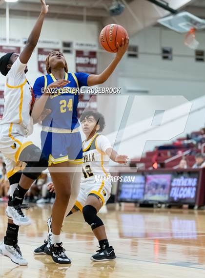 Thumbnail 2 in Clemens vs. Brennan (46TH ANNUAL BARBARA HARVEY JAGUAR CLASSIC) photogallery.