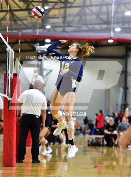 Thumbnail 1 in St. Pius X Catholic vs. Hoover (Nike Tournament of Champions) photogallery.