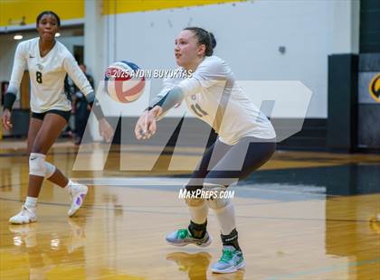 Thumbnail 2 in Prosper @ Plano East photogallery.