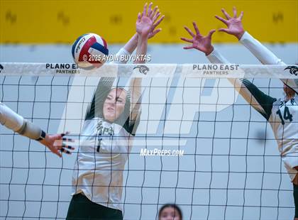 Thumbnail 2 in Prosper @ Plano East photogallery.