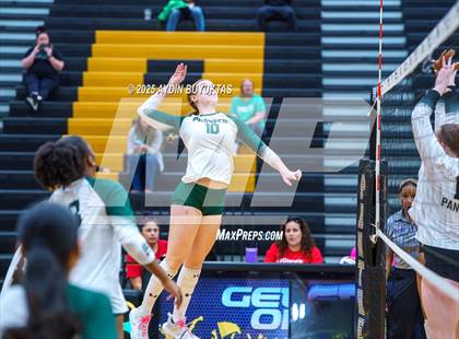 Thumbnail 1 in Prosper @ Plano East photogallery.