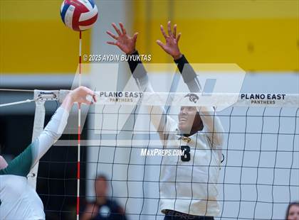 Thumbnail 2 in Prosper @ Plano East photogallery.