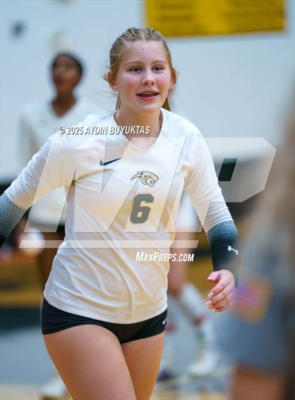 Thumbnail 2 in Prosper @ Plano East photogallery.