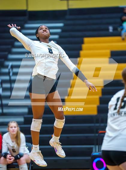 Thumbnail 1 in Prosper @ Plano East photogallery.