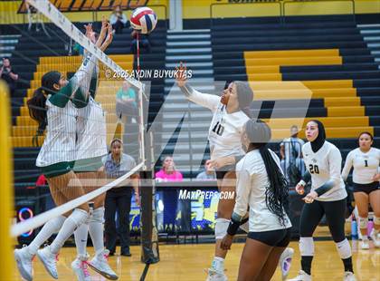 Thumbnail 2 in Prosper @ Plano East photogallery.