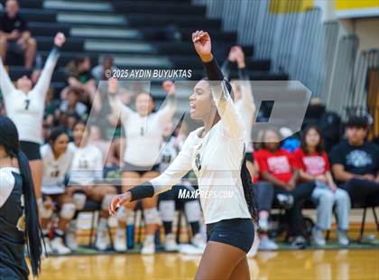 Thumbnail 1 in Prosper @ Plano East photogallery.