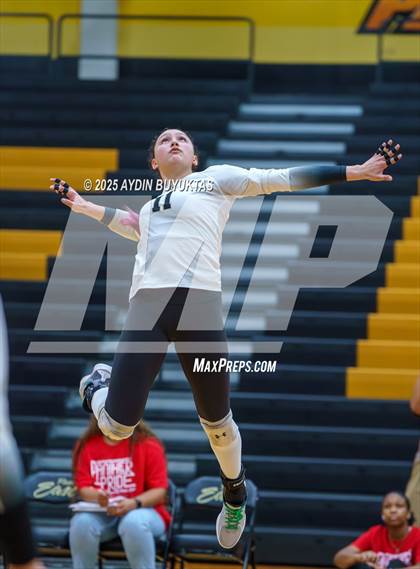 Thumbnail 1 in Prosper @ Plano East photogallery.