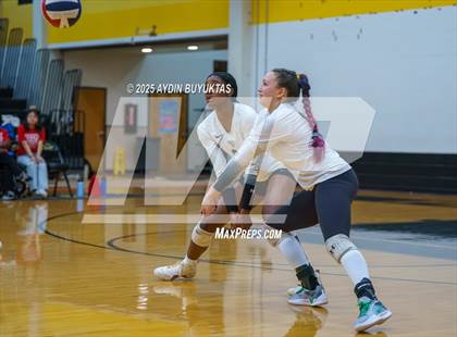 Thumbnail 2 in Prosper @ Plano East photogallery.