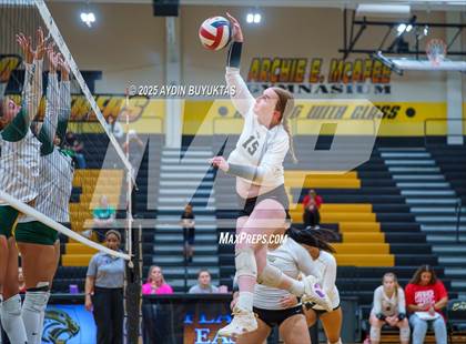 Thumbnail 1 in Prosper @ Plano East photogallery.