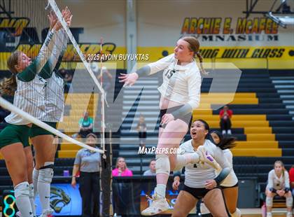 Thumbnail 2 in Prosper @ Plano East photogallery.