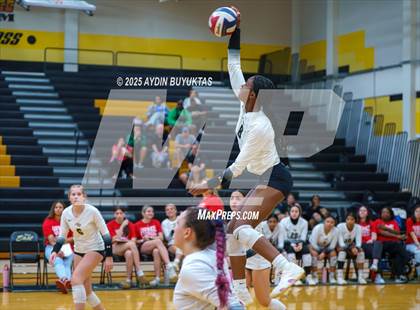 Thumbnail 1 in Prosper @ Plano East photogallery.