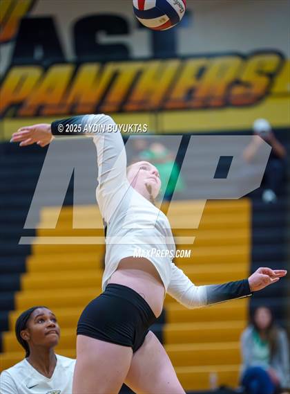 Thumbnail 1 in Prosper @ Plano East photogallery.