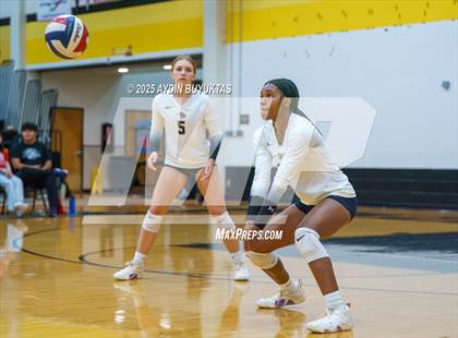 Thumbnail 2 in Prosper @ Plano East photogallery.