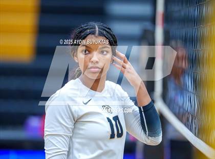 Thumbnail 1 in Prosper @ Plano East photogallery.