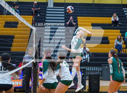 Thumbnail 2 in Prosper @ Plano East photogallery.