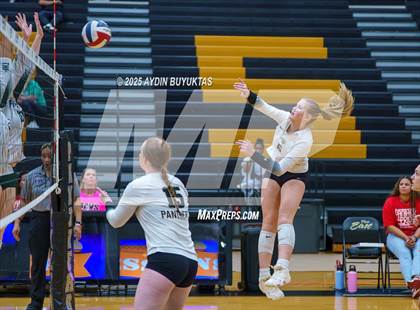 Thumbnail 2 in Prosper @ Plano East photogallery.