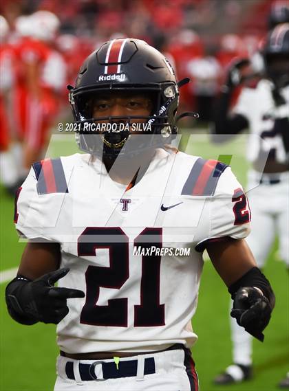 Thumbnail 3 in Katy vs Tompkins photogallery.